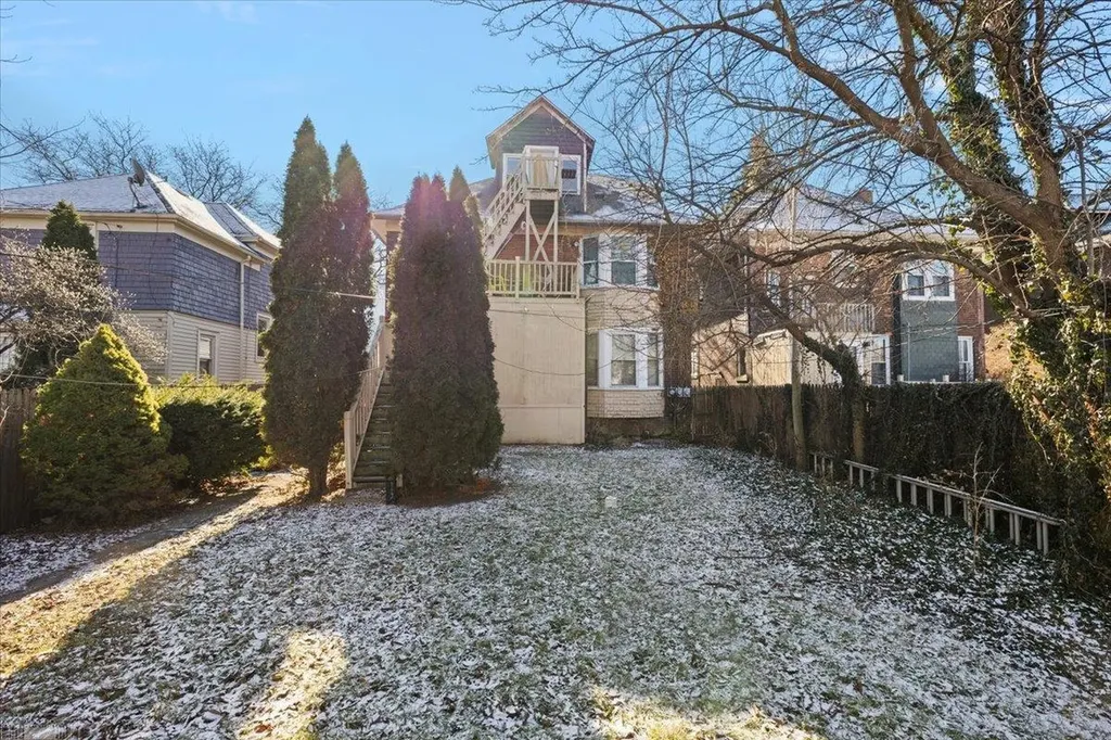309 Melbourne Street Detroit City MI 48202