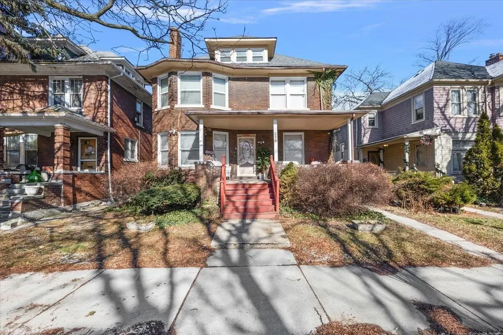 309 Melbourne Street Detroit City MI 48202