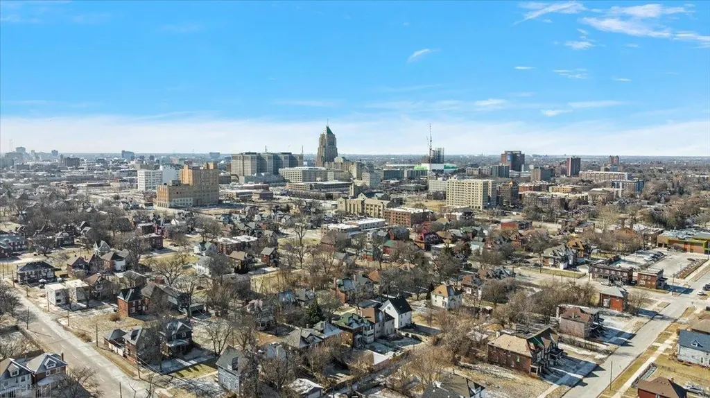 309 Melbourne Street Detroit City MI 48202
