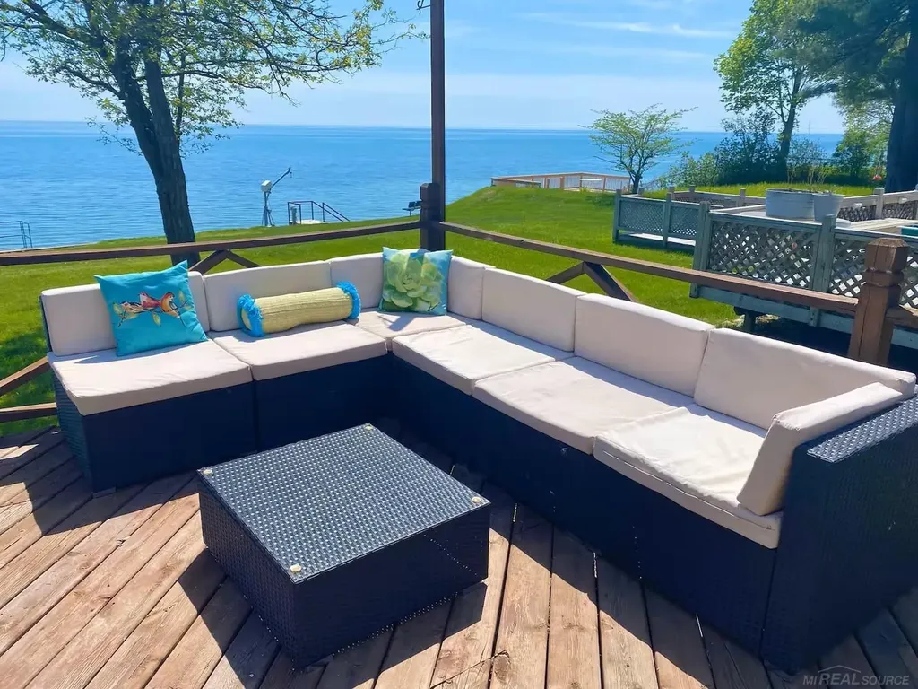 8723 Lakeshore Road Worth Township MI 48450
