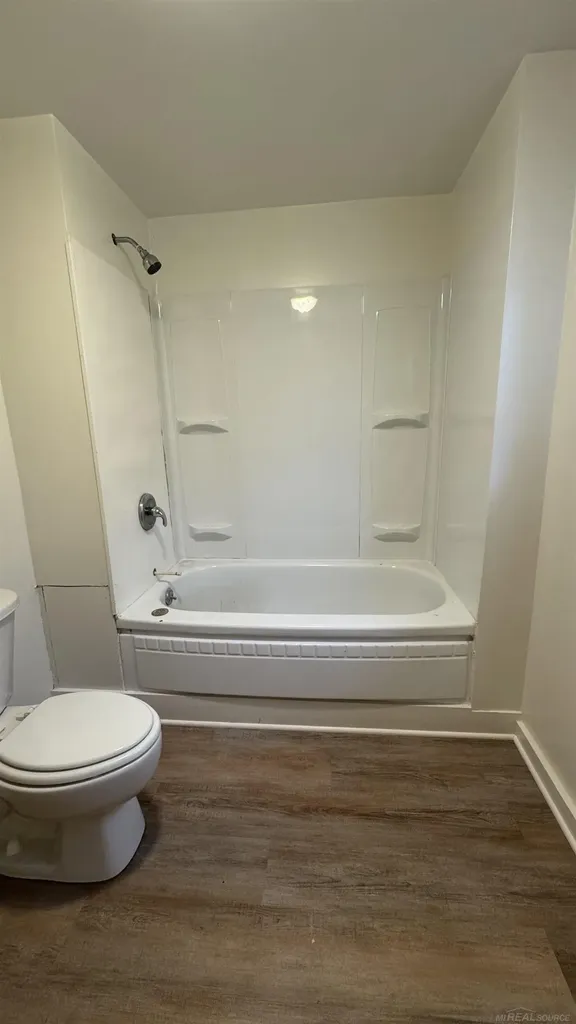 59 E Burdick Street Oxford Charter Township MI 48371