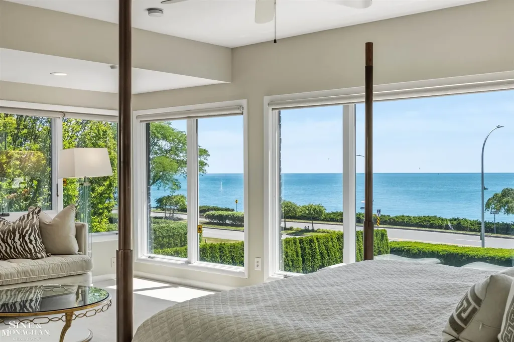89 Lake Shore Road Grosse Pointe Farms City MI 48236