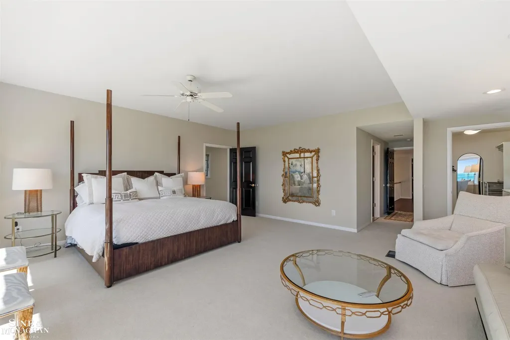 89 Lake Shore Road Grosse Pointe Farms City MI 48236