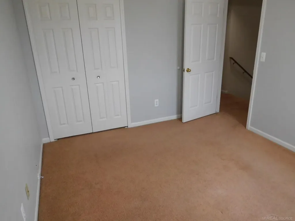 2000 Twin Sun Circle Commerce Charter Township MI 48390