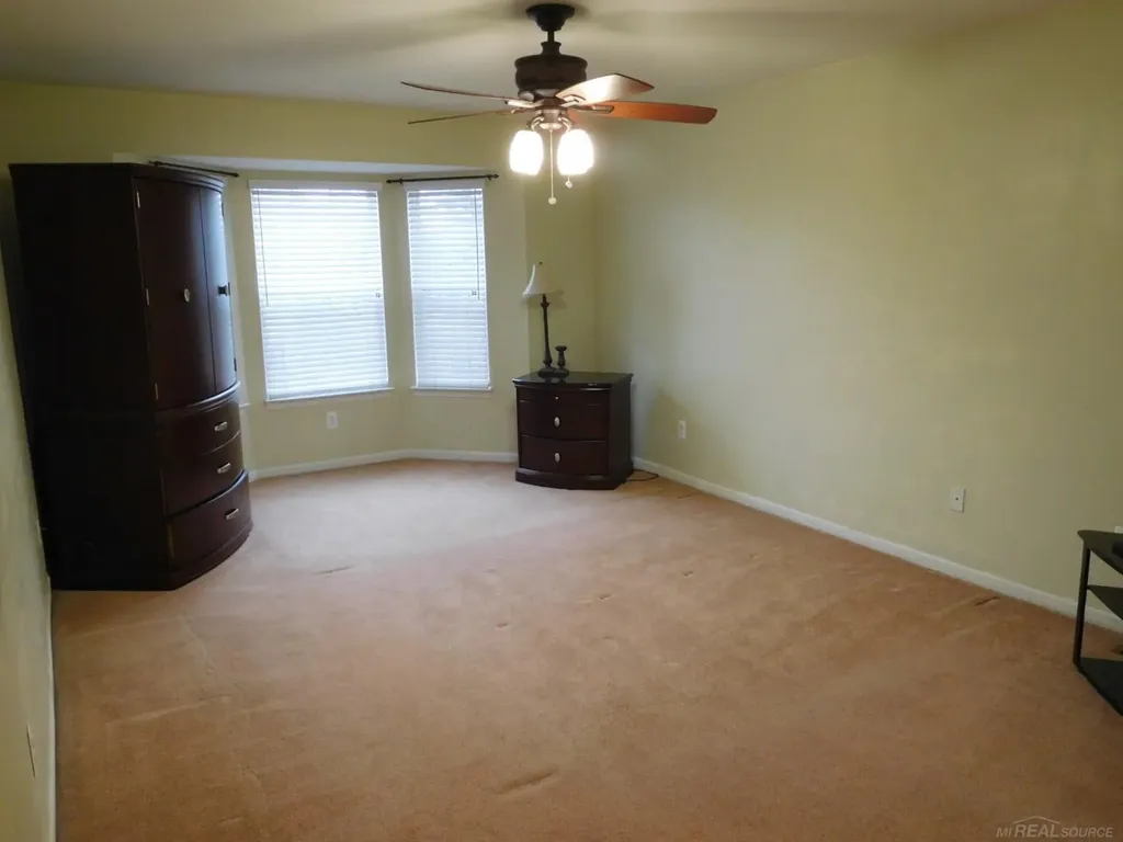 2000 Twin Sun Circle Commerce Charter Township MI 48390