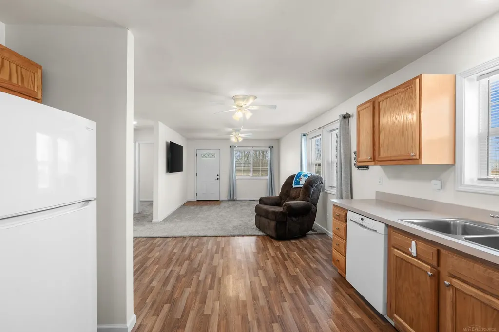 3012 Howard Street Port Huron Charter Township MI 48060