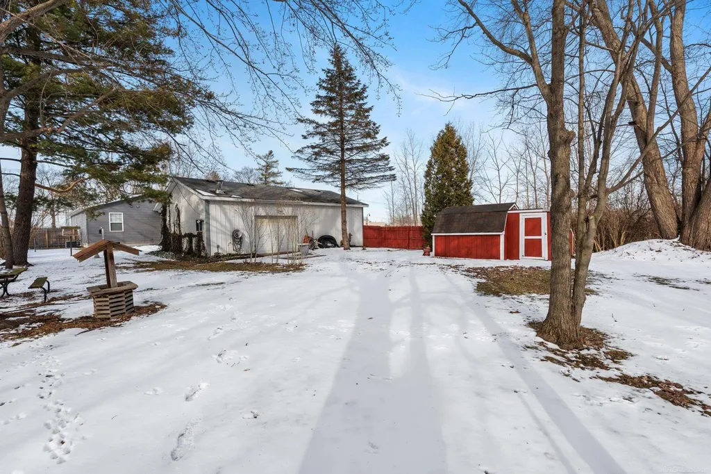 3012 Howard Street Port Huron Charter Township MI 48060
