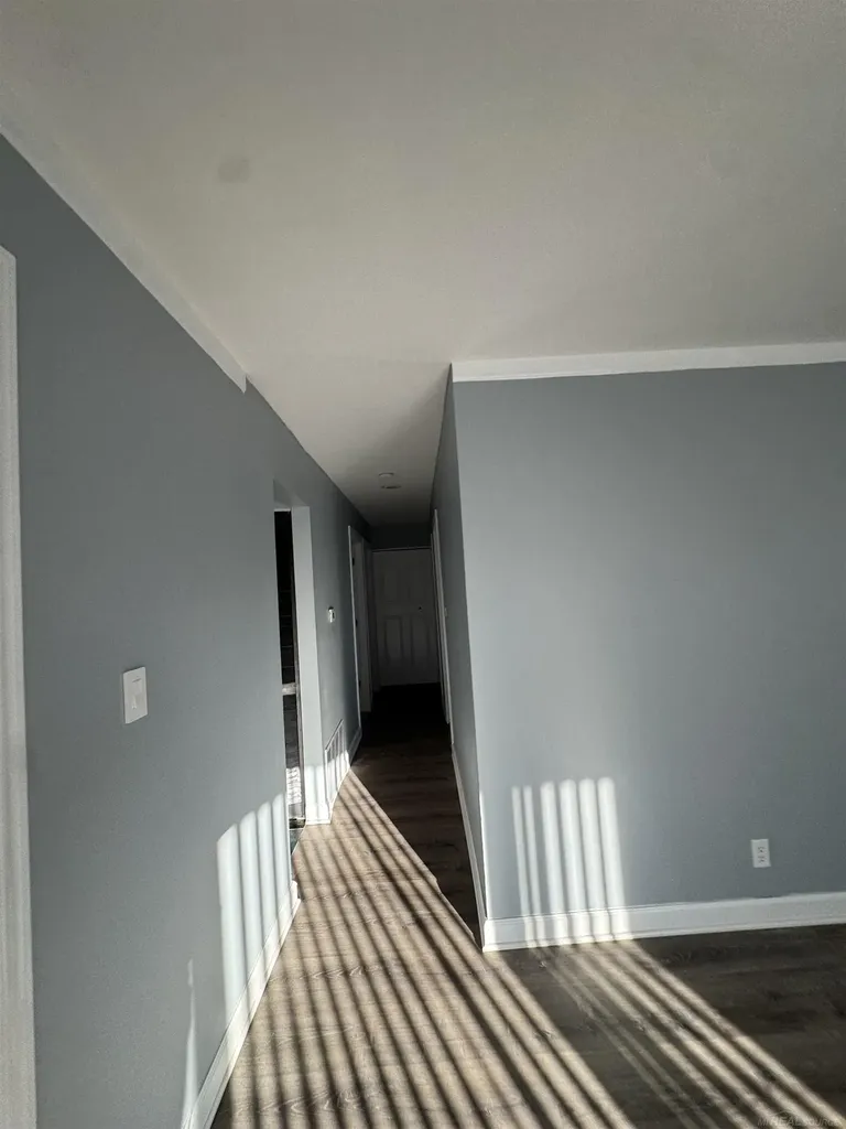 31800 Briar Lane St. Clair Shores City MI 48082