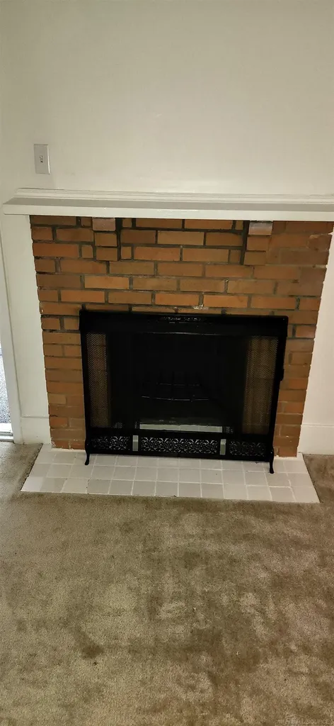8110 Chalmers Avenue Warren City MI 48089