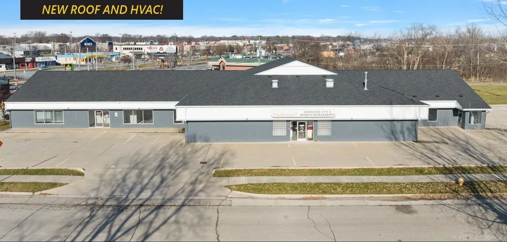 34736 S Gratiot Avenue Clinton Charter Township MI 48035