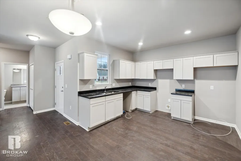 1437 Luxington Drive Lapeer City MI 48446