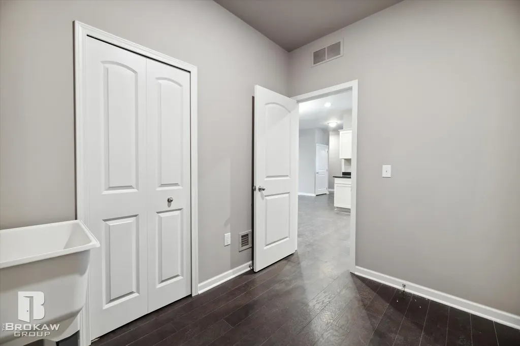 1437 Luxington Drive Lapeer City MI 48446