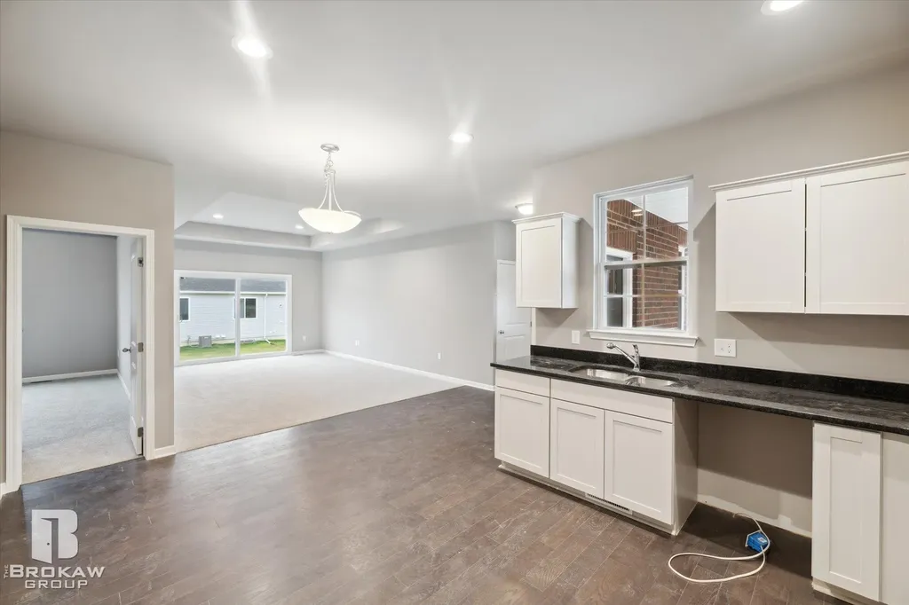 1437 Luxington Drive Lapeer City MI 48446