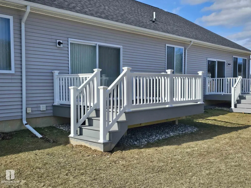 1437 Luxington Drive Lapeer City MI 48446