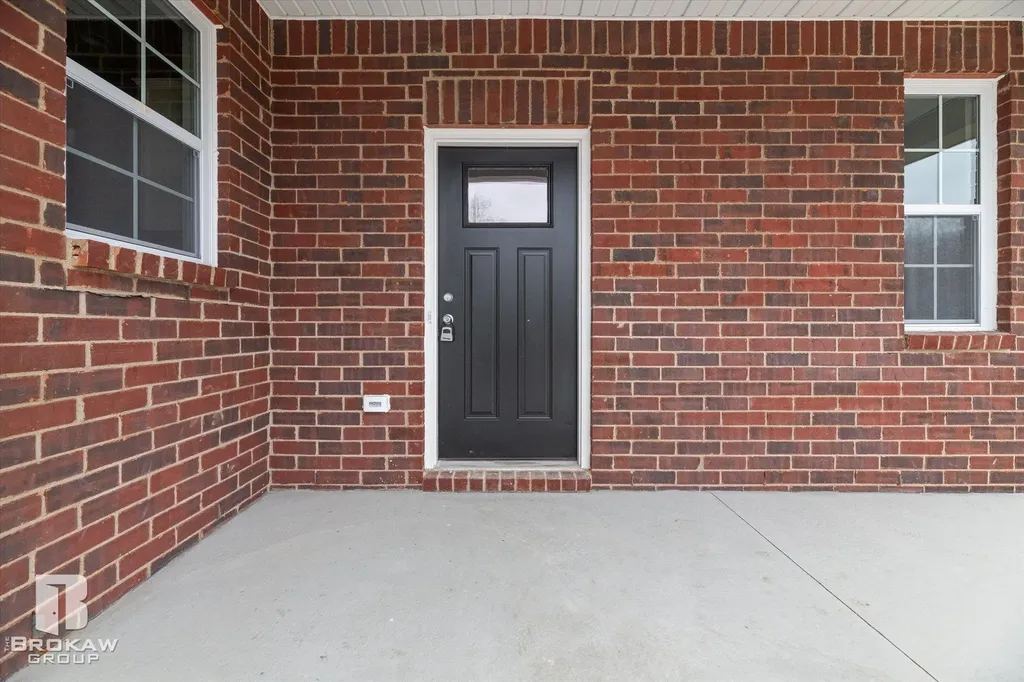 1437 Luxington Drive Lapeer City MI 48446