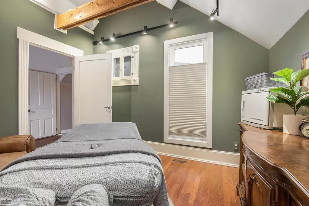 149 W Saint Clair Street Romeo Village MI 48065