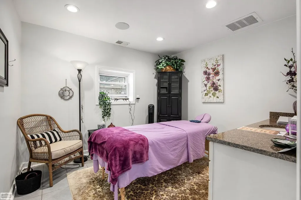 149 W Saint Clair Street Romeo Village MI 48065