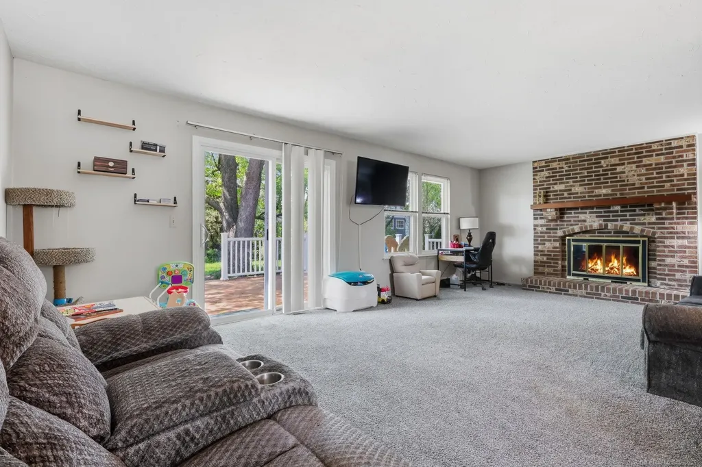 45471 Ronnen Drive Macomb Township MI 48044