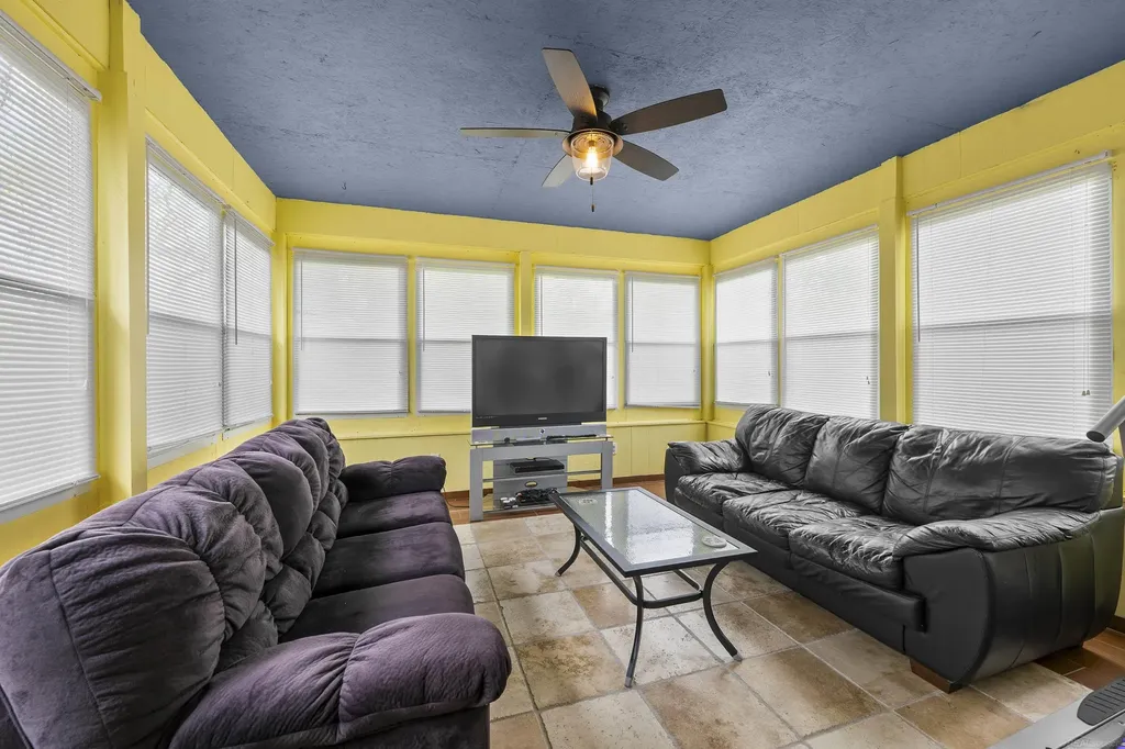 18224 Millar Road Clinton Charter Township MI 48036