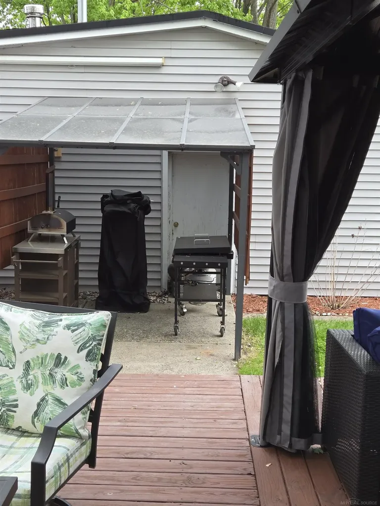18224 Millar Road Clinton Charter Township MI 48036
