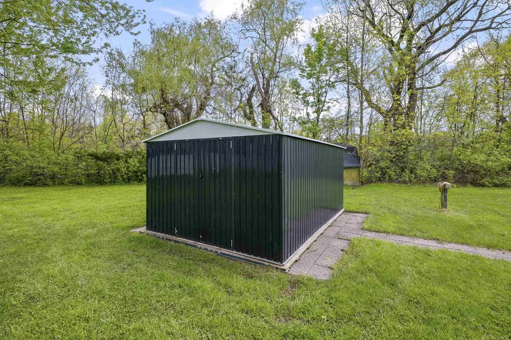 18224 Millar Road Clinton Charter Township MI 48036