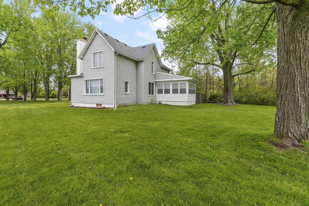 18224 Millar Road Clinton Charter Township MI 48036