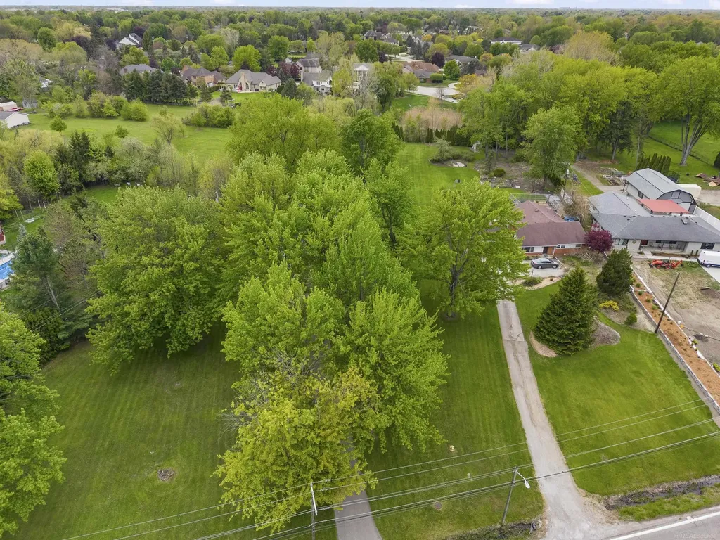 18224 Millar Road Clinton Charter Township MI 48036