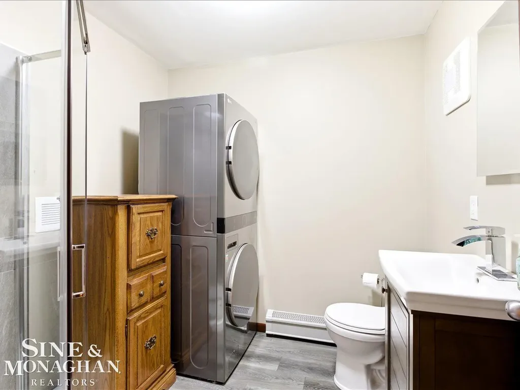 829 Townsend Cresent West Street Algonac City MI 48001