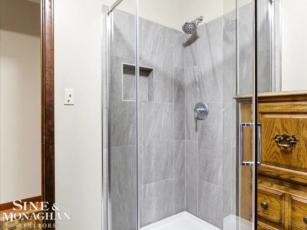 829 Townsend Cresent West Street Algonac City MI 48001