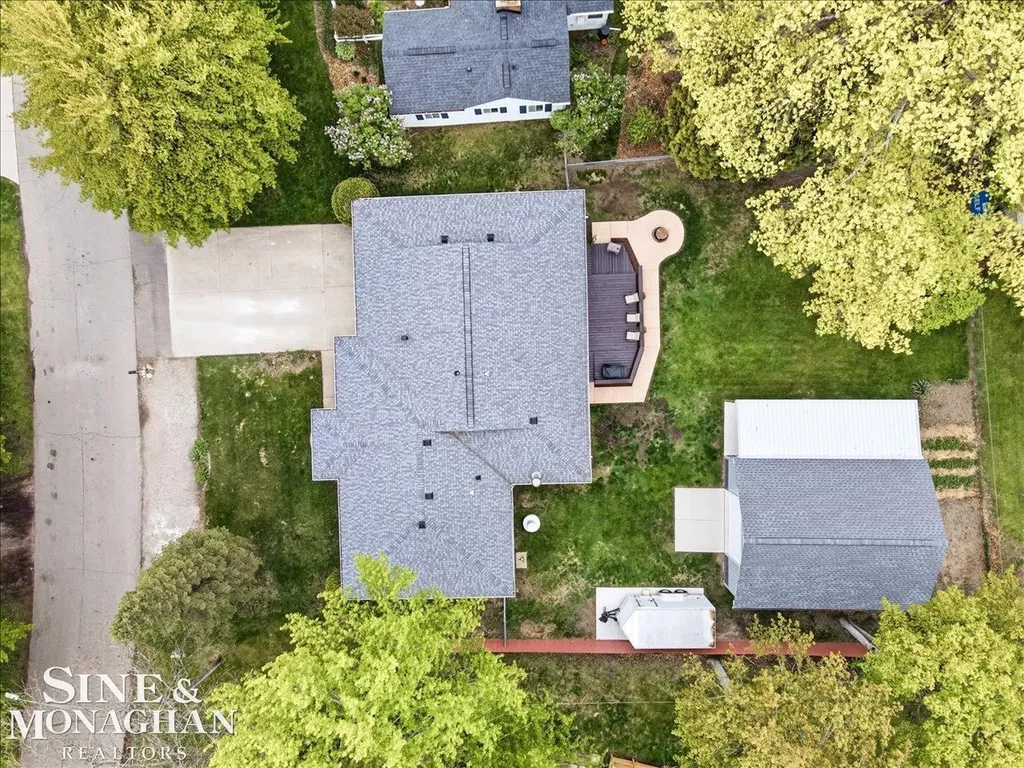 829 Townsend Cresent West Street Algonac City MI 48001