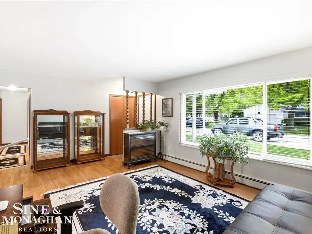 829 Townsend Cresent West Street Algonac City MI 48001