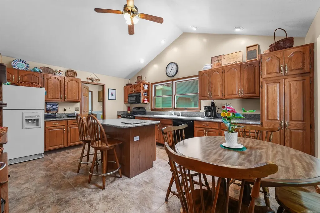 5675 Old Orchard Road Unknown City MI 48651