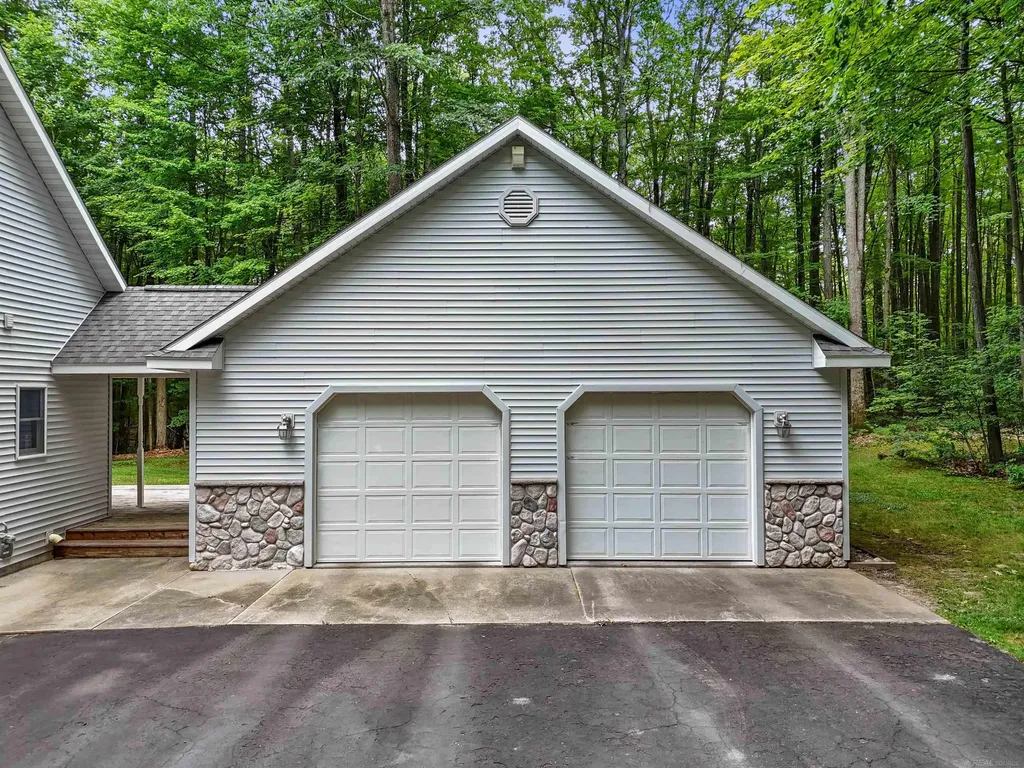 5675 Old Orchard Road Unknown City MI 48651