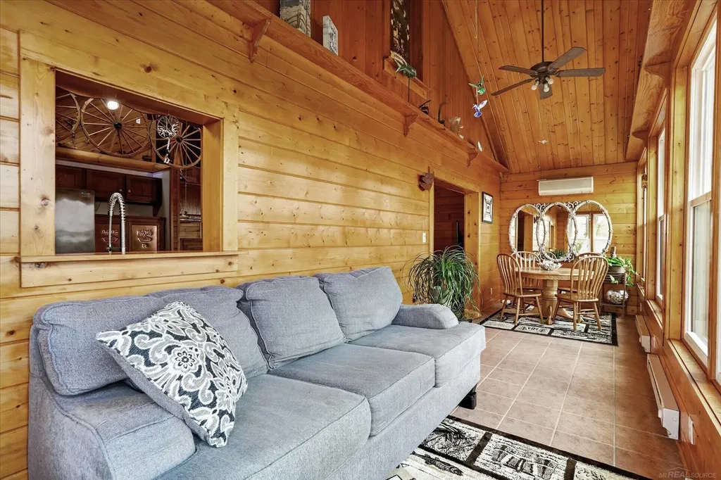 14601 Brookhurst Drive Somerset Township MI 49233