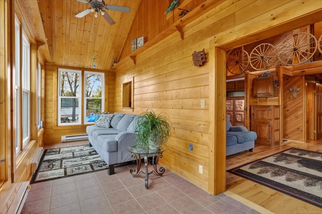14601 Brookhurst Drive Somerset Township MI 49233