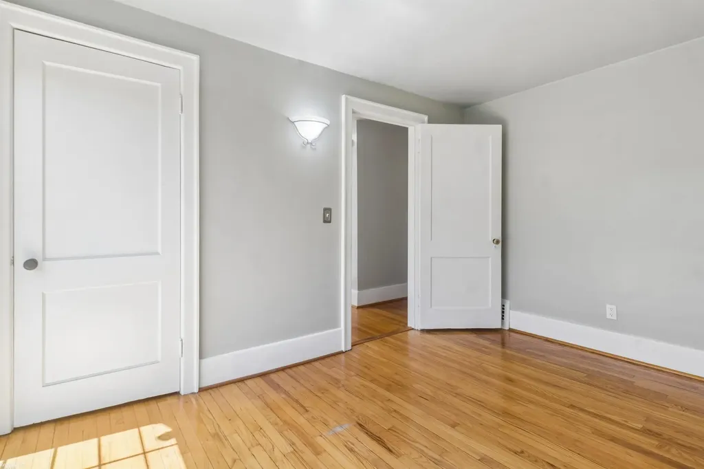 2904 Gratiot Avenue Port Huron City MI 48060