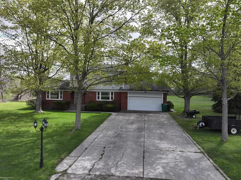 46700 Tilch Road Macomb Township MI 48044