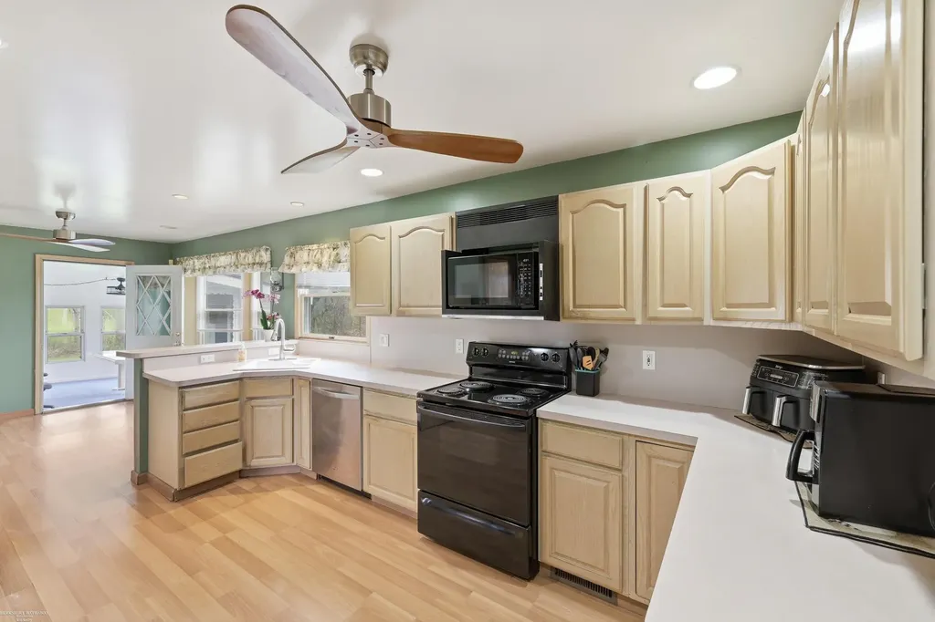 46700 Tilch Road Macomb Township MI 48044
