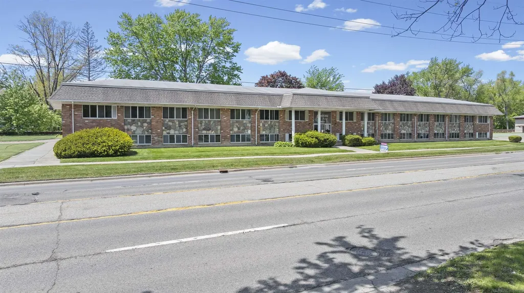 28475 Greenfield Road Southfield City MI 48076