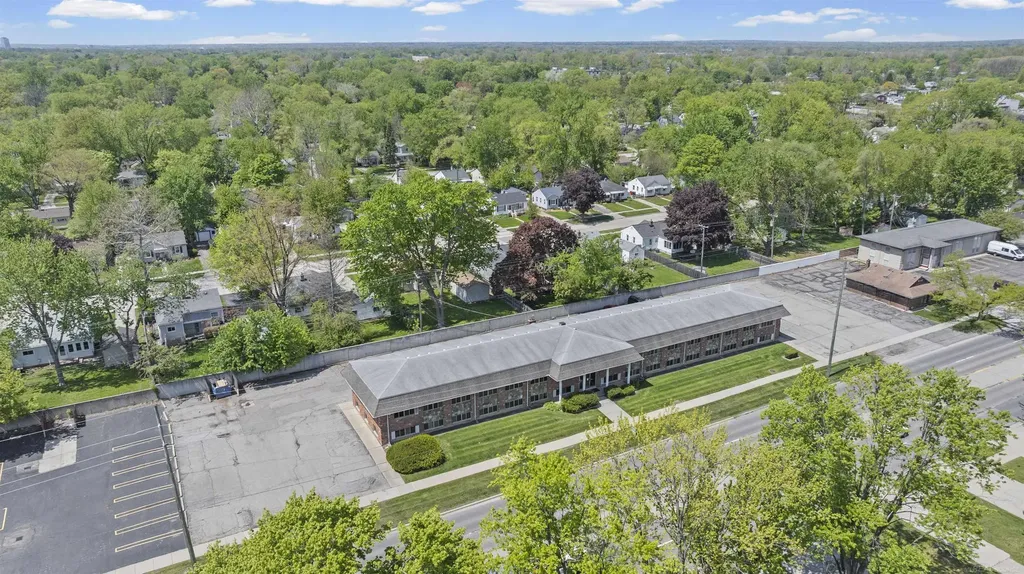 28475 Greenfield Road Southfield City MI 48076
