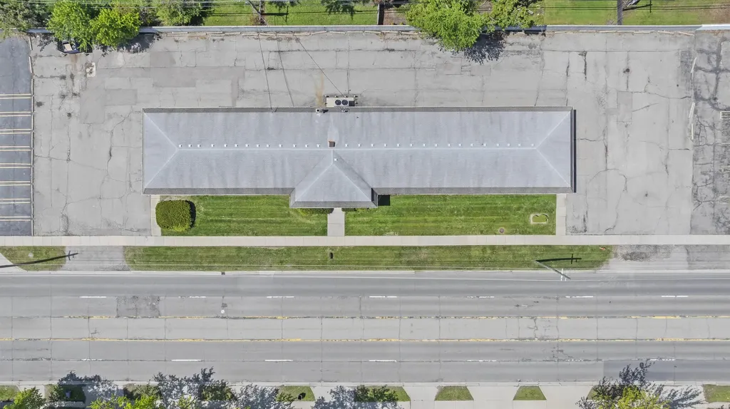 28475 Greenfield Road Southfield City MI 48076