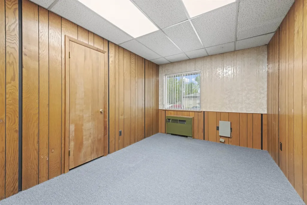 28475 Greenfield Road Southfield City MI 48076