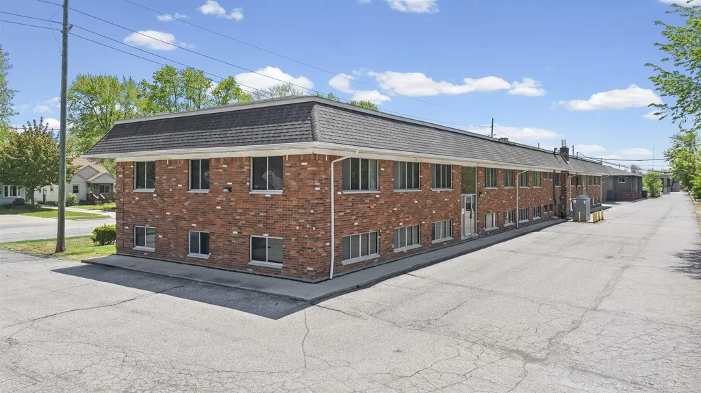 28475 Greenfield Road Southfield City MI 48076