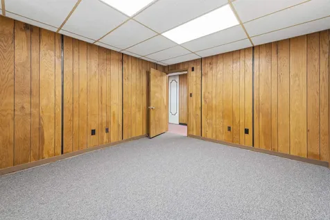 28475 Greenfield Road Southfield City MI 48076