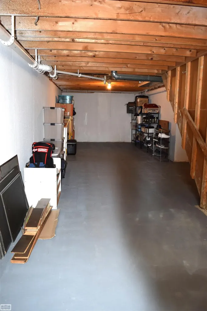 29683 Beech Nut Drive Warren City MI 48092
