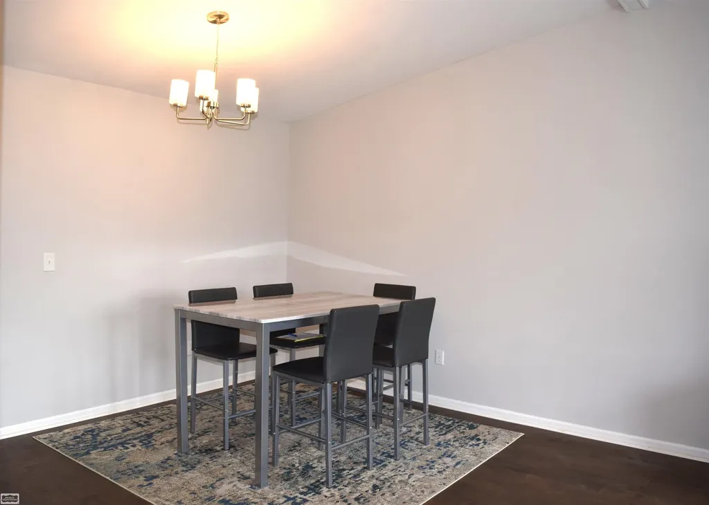 29683 Beech Nut Drive Warren City MI 48092