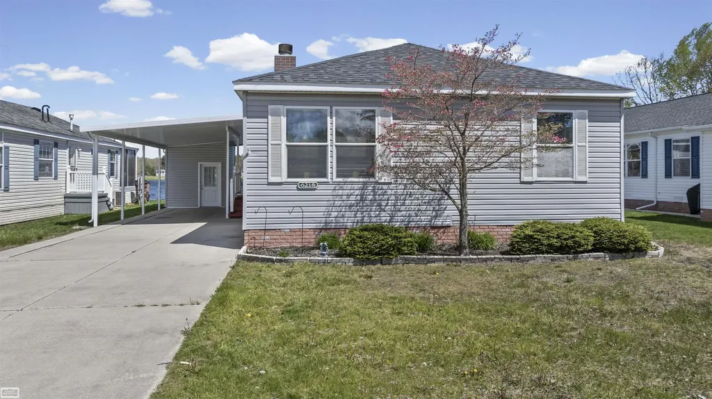 6218 Square Lake Drive Kimball Township MI 48074