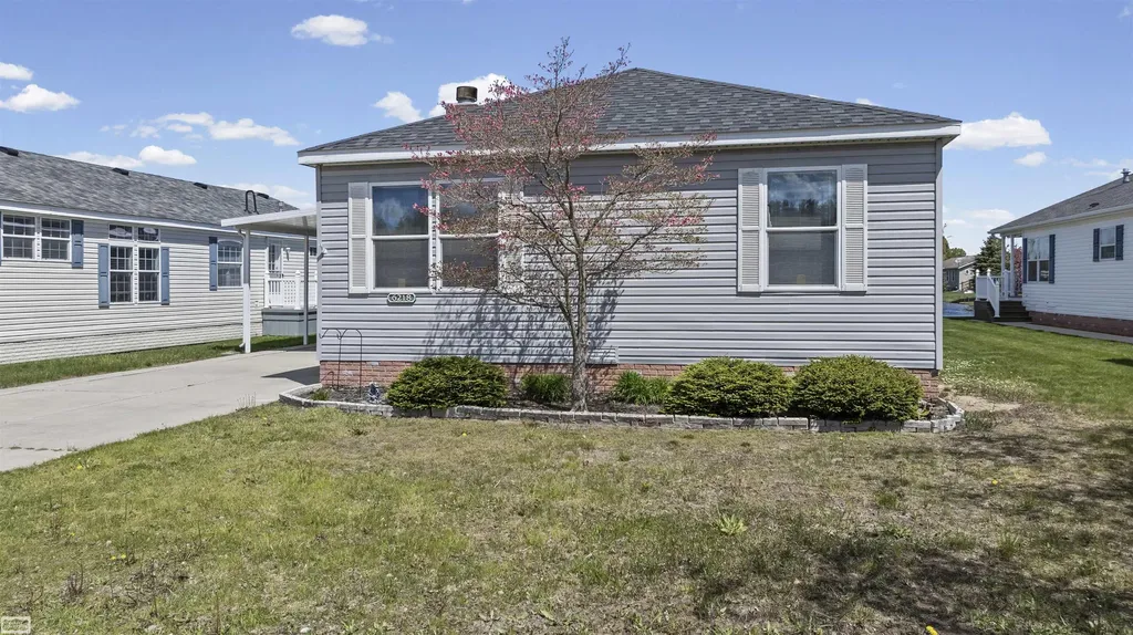 6218 Square Lake Drive Kimball Township MI 48074