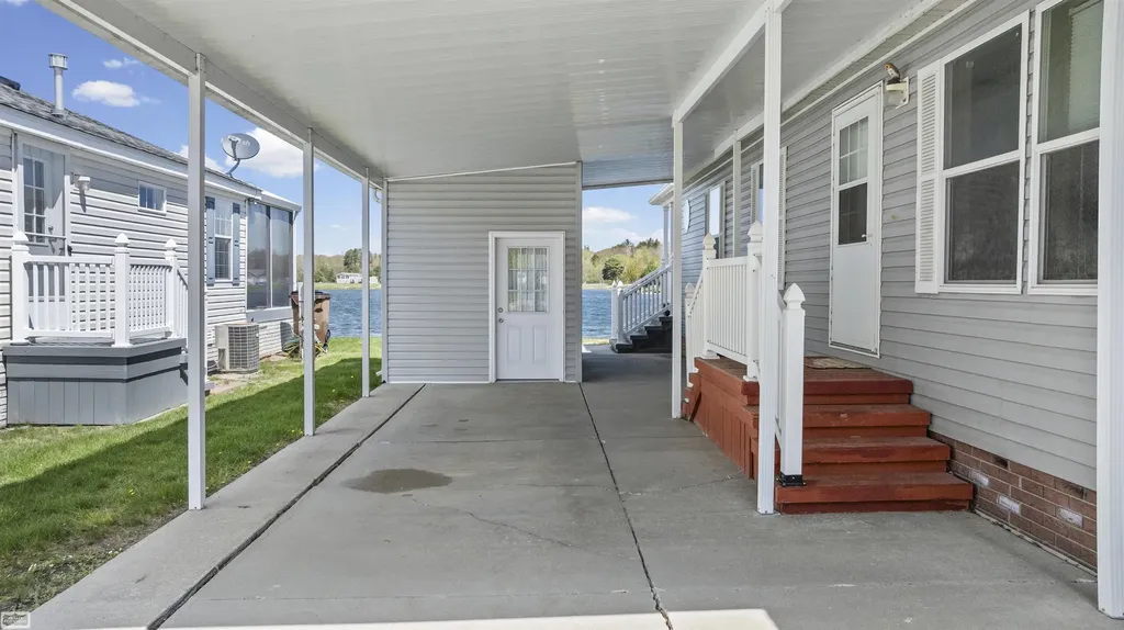 6218 Square Lake Drive Kimball Township MI 48074