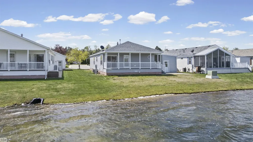 6218 Square Lake Drive Kimball Township MI 48074